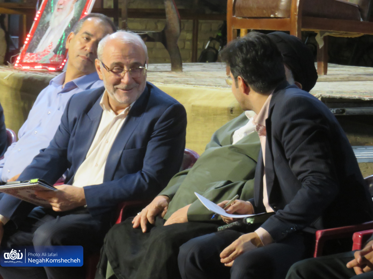 20 گام عملیاتی برای حل مشکلات کمشچه؛ دستاورد نشست ((سفیران خدمت )) با حضور مسئولان ارشد شهرستانی 20 گام عملیاتی برای حل مشکلات کمشچه؛ دستاورد نشست ((سفیران خدمت )) با حضور مسئولان ارشد شهرستانی